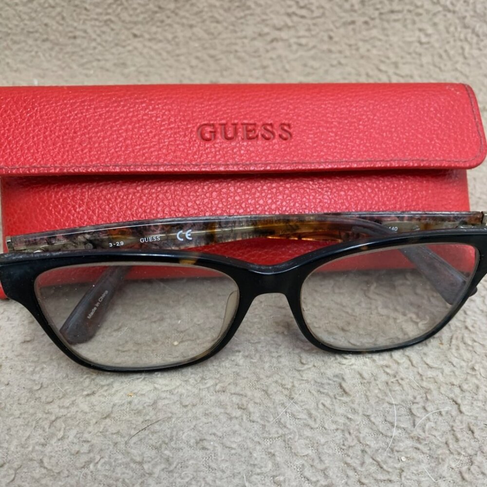GUESS FRAMES - image 1